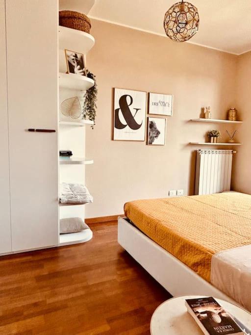 Casa Di Lillo Leilighet Merate Eksteriør bilde